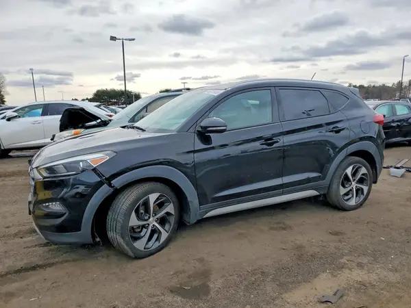 KM8J3CA26HU530857 2017 HYUNDAI TUCSON - Image 1