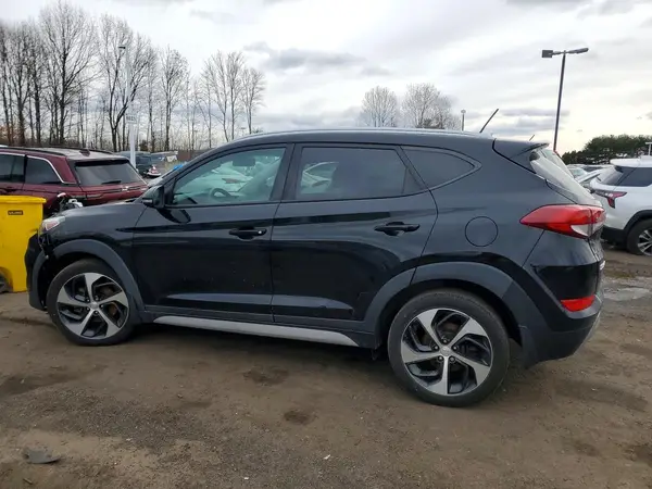 KM8J3CA26HU530857 2017 HYUNDAI TUCSON - Image 2