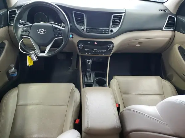 KM8J3CA26HU533144 2017 HYUNDAI TUCSON - Image 8