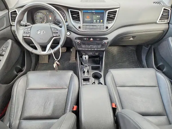 KM8J3CA26HU536612 2017 HYUNDAI TUCSON - Image 8