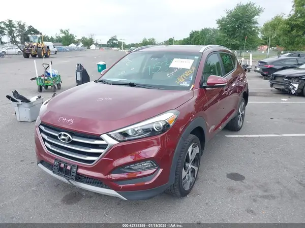 KM8J3CA26HU542166 2017 HYUNDAI TUCSON - Image 2