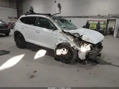 KM8J3CA26HU549277 2017 HYUNDAI TUCSON