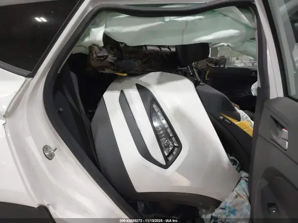 KM8J3CA26HU549277 2017 HYUNDAI TUCSON - Image 8