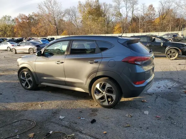 KM8J3CA26HU550610 2017 HYUNDAI TUCSON - Image 2