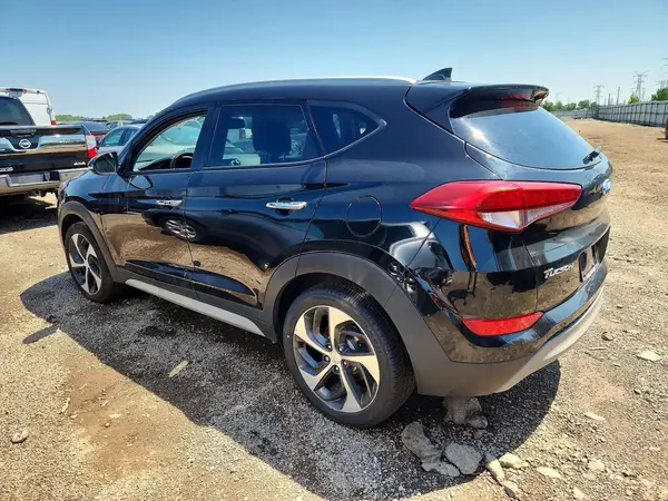 KM8J3CA26HU563776 2017 HYUNDAI TUCSON - Image 2