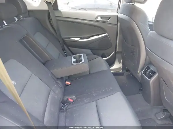 KM8J3CA26HU571389 2017 HYUNDAI TUCSON - Image 8