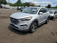 KM8J3CA26HU592484 2017 HYUNDAI TUCSON