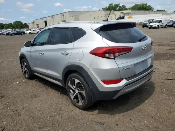 KM8J3CA26HU592484 2017 HYUNDAI TUCSON - Image 2