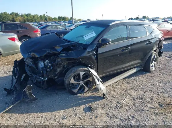 KM8J3CA26HU596258 2017 HYUNDAI TUCSON - Image 2
