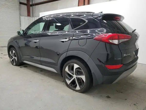 KM8J3CA26JU627384 2018 HYUNDAI TUCSON - Image 2