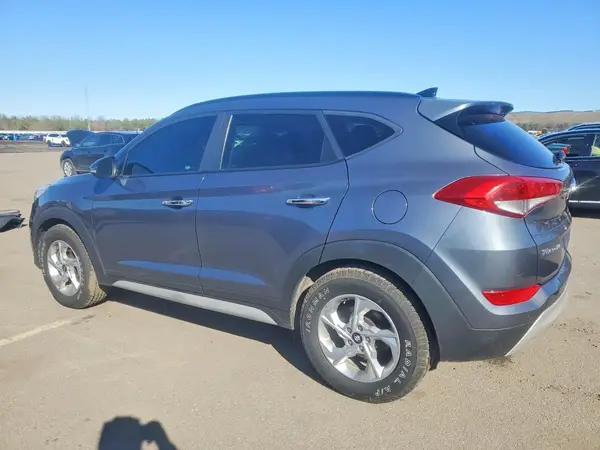 KM8J3CA26JU674219 2018 HYUNDAI TUCSON - Image 2