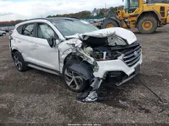 KM8J3CA26JU675550 2018 HYUNDAI TUCSON