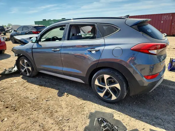 KM8J3CA26JU677573 2018 HYUNDAI TUCSON - Image 2