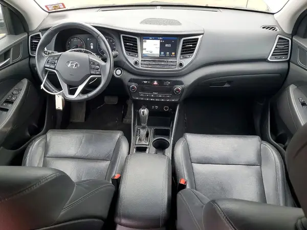 KM8J3CA26JU710748 2018 HYUNDAI TUCSON - Image 8