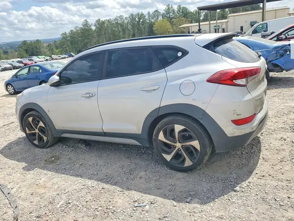 KM8J3CA26JU714444 2018 HYUNDAI TUCSON - Image 2