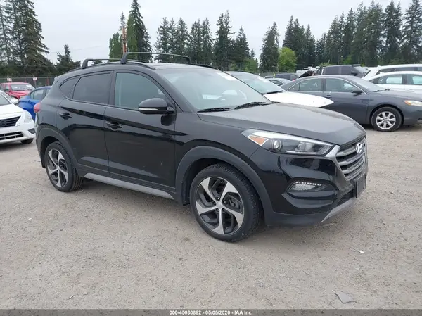 KM8J3CA26JU715061 2018 HYUNDAI TUCSON - Image 1
