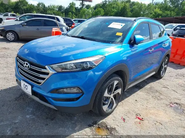 KM8J3CA26JU733799 2018 HYUNDAI TUCSON - Image 2