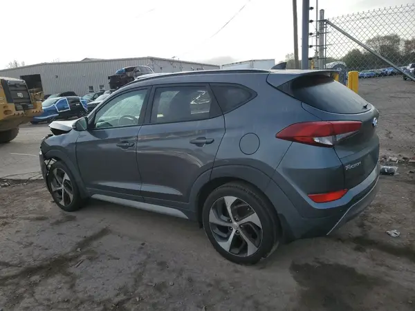 KM8J3CA26JU757827 2018 HYUNDAI TUCSON - Image 2