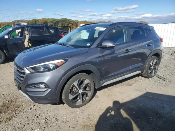 KM8J3CA26JU757942 2018 HYUNDAI TUCSON - Image 1