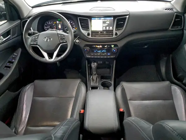 KM8J3CA26JU758508 2018 HYUNDAI TUCSON - Image 8