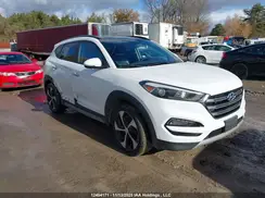 KM8J3CA26JU807187 2018 HYUNDAI TUCSON