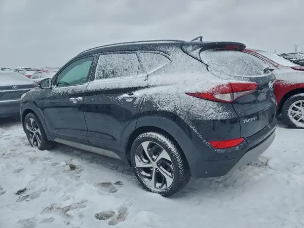 KM8J3CA26JU824572 2018 HYUNDAI TUCSON - Image 2