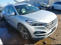 KM8J3CA26JU827861 2018 HYUNDAI TUCSON