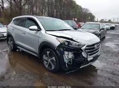 KM8J3CA26JU835264 2018 HYUNDAI TUCSON