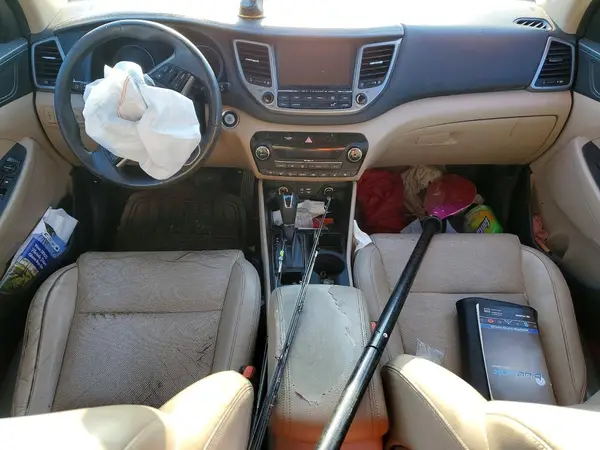 KM8J3CA27GU026476 2016 HYUNDAI TUCSON - Image 8