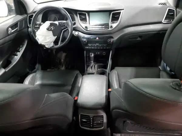 KM8J3CA27GU032598 2016 HYUNDAI TUCSON - Image 8