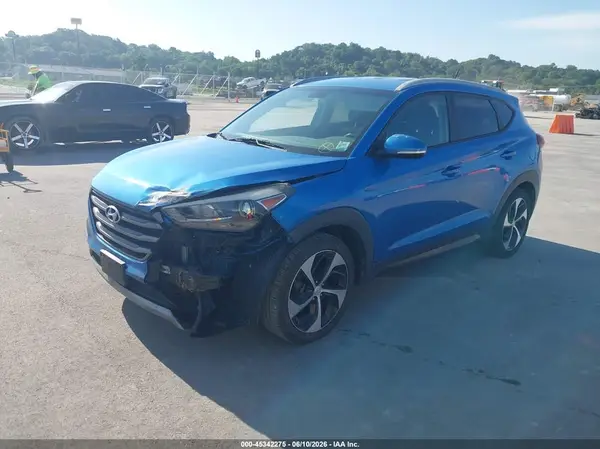 KM8J3CA27GU042757 2016 HYUNDAI TUCSON - Image 2