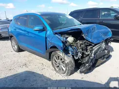KM8J3CA27GU050972 2016 HYUNDAI TUCSON