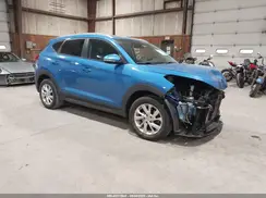 KM8J3CA27GU051460 2016 HYUNDAI TUCSON