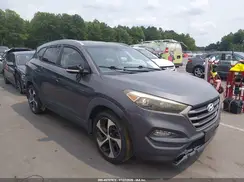 KM8J3CA27GU080330 2016 HYUNDAI TUCSON