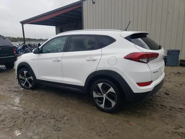 KM8J3CA27GU108076 2016 HYUNDAI TUCSON - Image 2