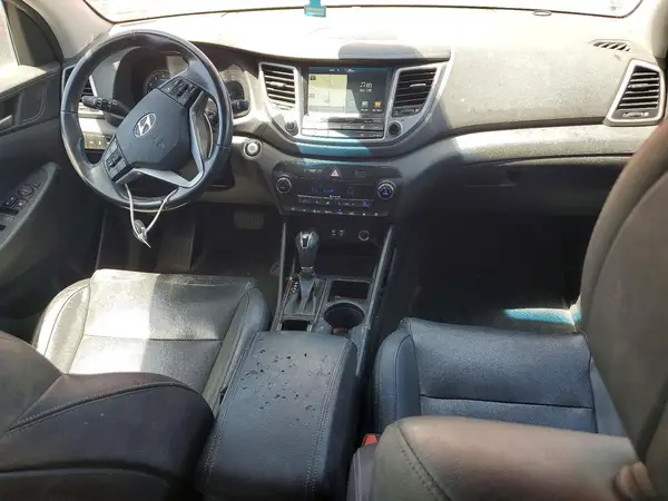 KM8J3CA27GU108708 2016 HYUNDAI TUCSON - Image 8