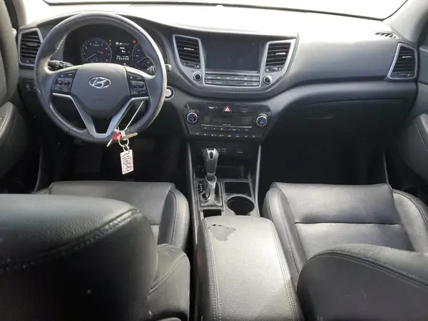 KM8J3CA27GU116310 2016 HYUNDAI TUCSON - Image 8