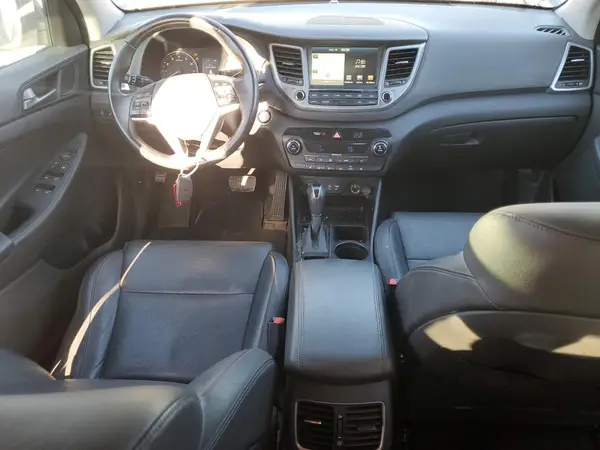 KM8J3CA27GU117229 2016 HYUNDAI TUCSON - Image 8