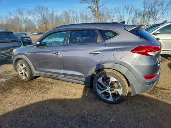 KM8J3CA27GU122401 2016 HYUNDAI TUCSON - Image 2