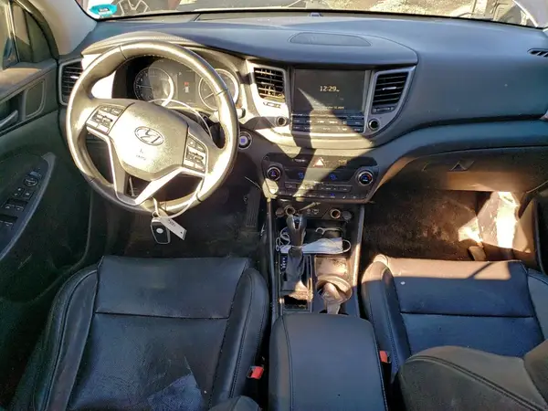 KM8J3CA27GU122401 2016 HYUNDAI TUCSON - Image 8