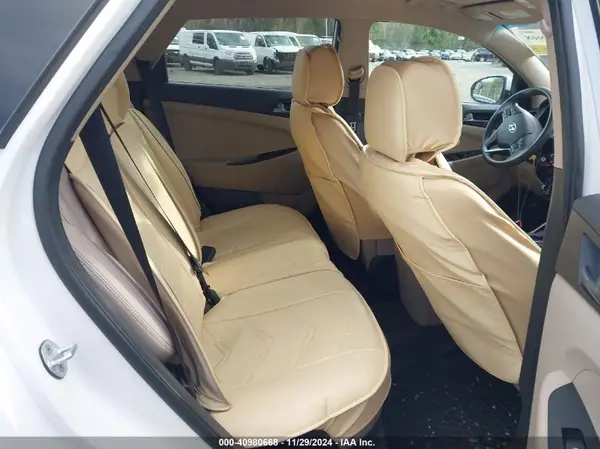 KM8J3CA27GU123600 2016 HYUNDAI TUCSON - Image 8