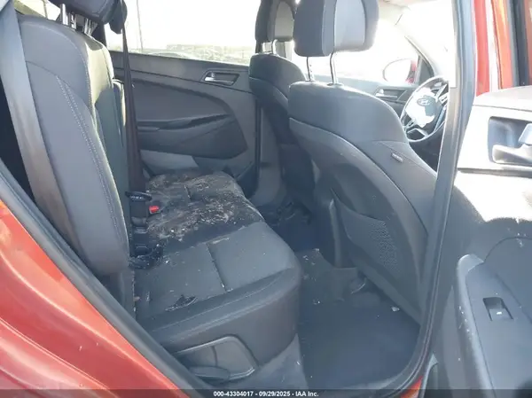 KM8J3CA27GU124990 2016 HYUNDAI TUCSON - Image 8