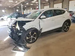 KM8J3CA27GU125203 2016 HYUNDAI TUCSON