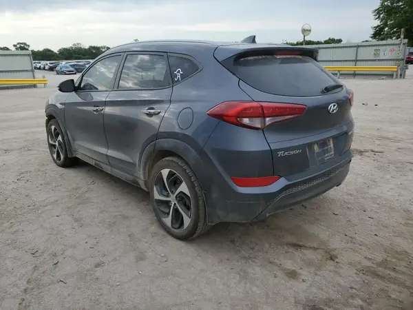 KM8J3CA27GU126139 2016 HYUNDAI TUCSON - Image 2