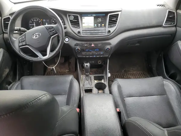 KM8J3CA27GU126139 2016 HYUNDAI TUCSON - Image 8