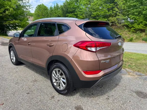 KM8J3CA27GU128618 2016 HYUNDAI TUCSON - Image 2