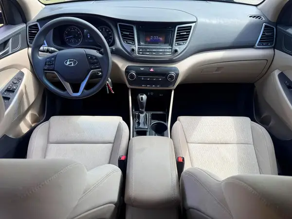 KM8J3CA27GU128618 2016 HYUNDAI TUCSON - Image 8