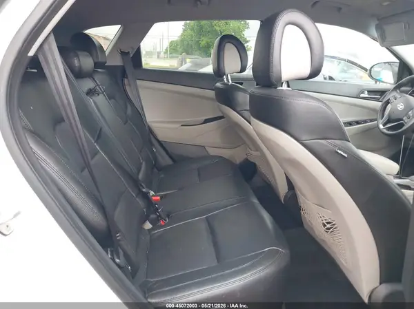 KM8J3CA27GU129350 2016 HYUNDAI TUCSON - Image 8