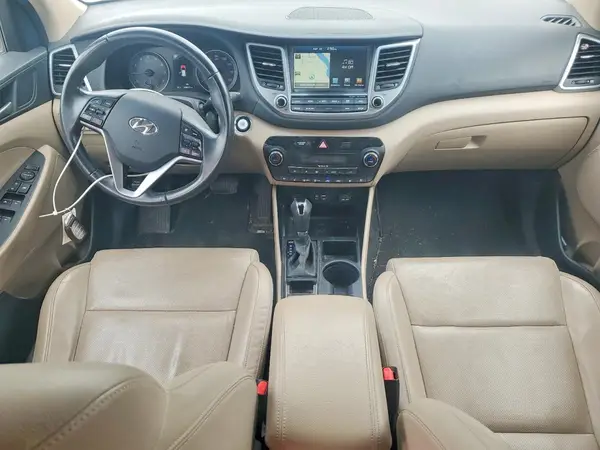 KM8J3CA27GU134368 2016 HYUNDAI TUCSON - Image 8