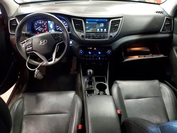KM8J3CA27GU140722 2016 HYUNDAI TUCSON - Image 8